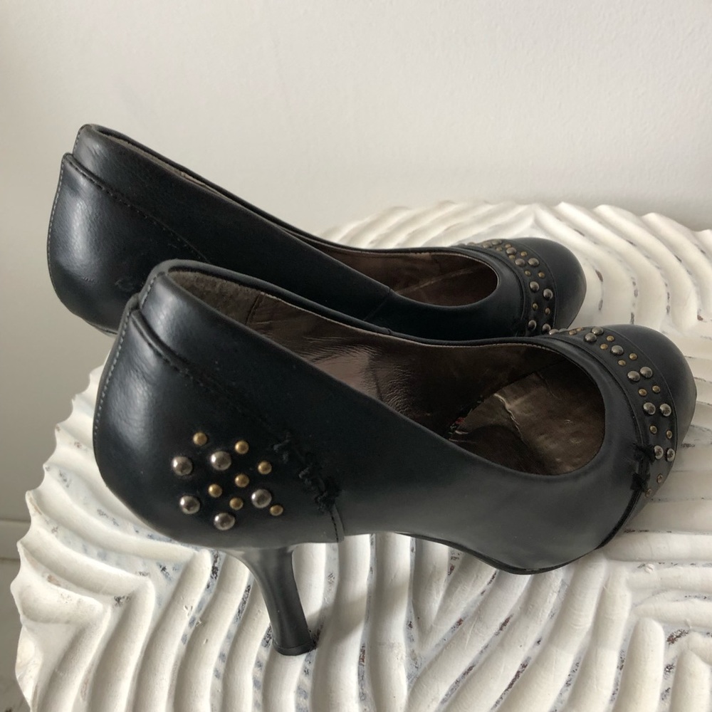 Wild Diva Black Studded Heels 7 Black Pumps with Metal Stud Accents - Picture 7 of 14